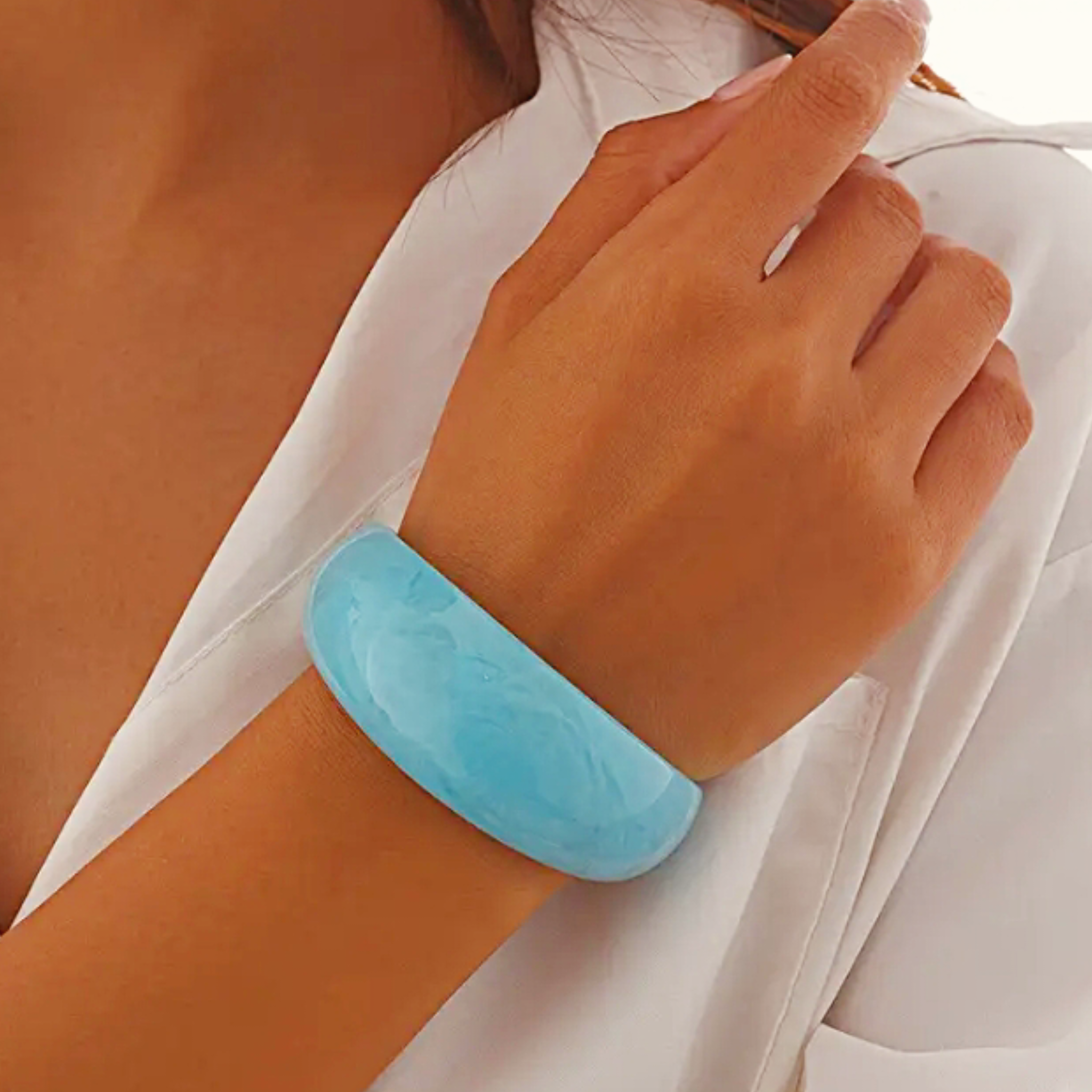 Vintage style Resin Cuff Bangle